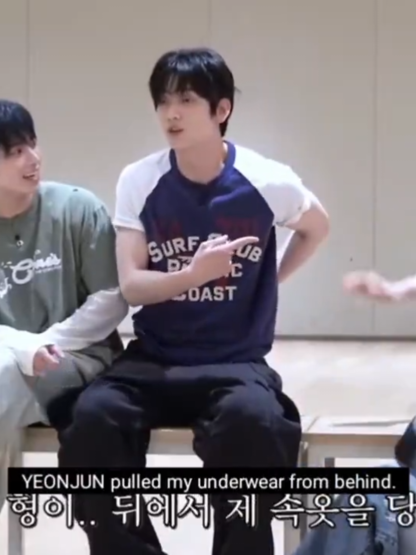 yeonjun pulled soobin's underwear and it got ripped lmao he even asked if he can show it 😭  #연준 #yeonjun 