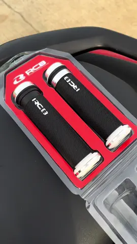 luma na handle grip mo kaya palitan mo na #motoraccessories #motorparts #handlegrip #fyp #rcb 