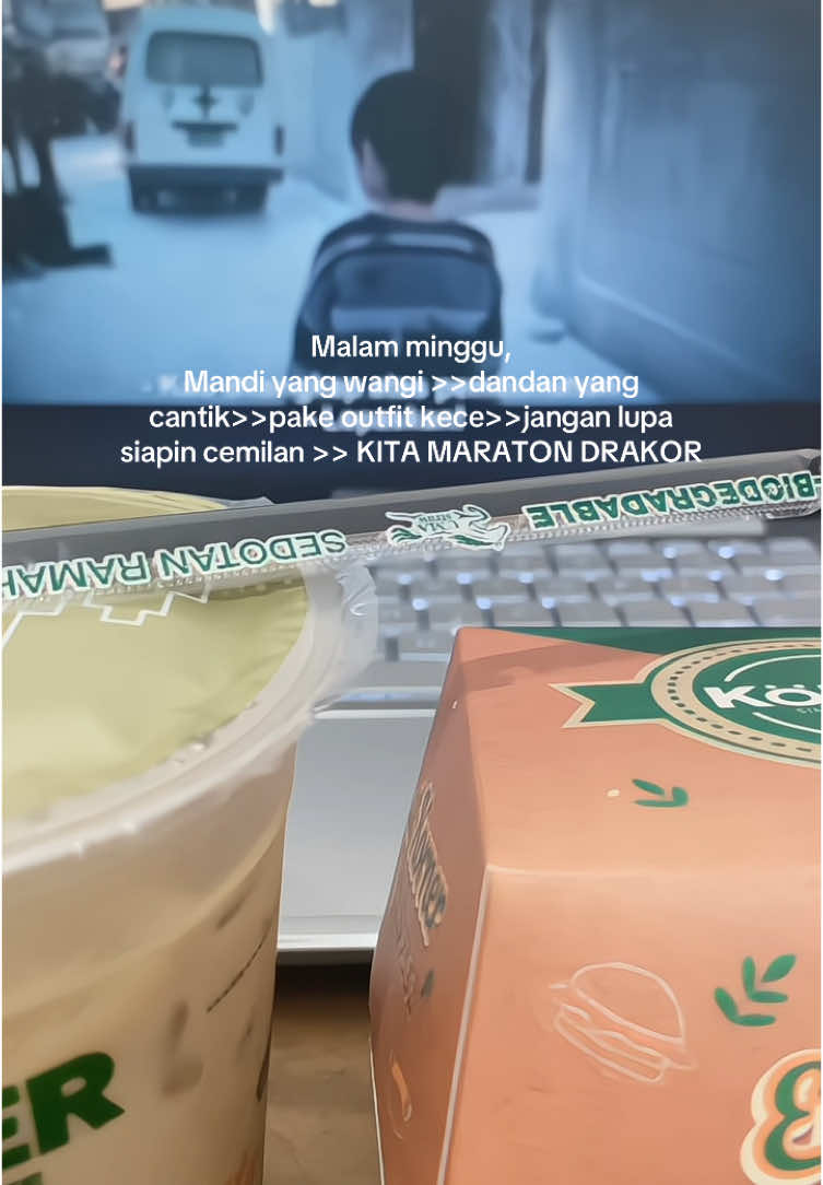 Drakoran enak, drakoran aja ngga usah barharap malmingan sama cowok ya kaum kaum jomblo 🙃 HAPPY WATCHING 🤗 #satnight #drakor #jomblo #trigger #kimnamgil #kdramalover #fypシ゚ 
