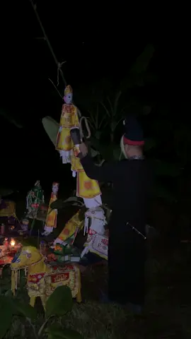 Bùa thiêng tế xà linh trói hồn kéo vía đối phương từ xa qua hình nhân ảnh quá mạnh cho con nhang thành tâm...