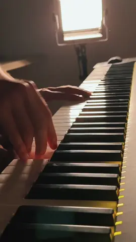 How light 🥹 #MusicOnStage #corpsebride #piano 