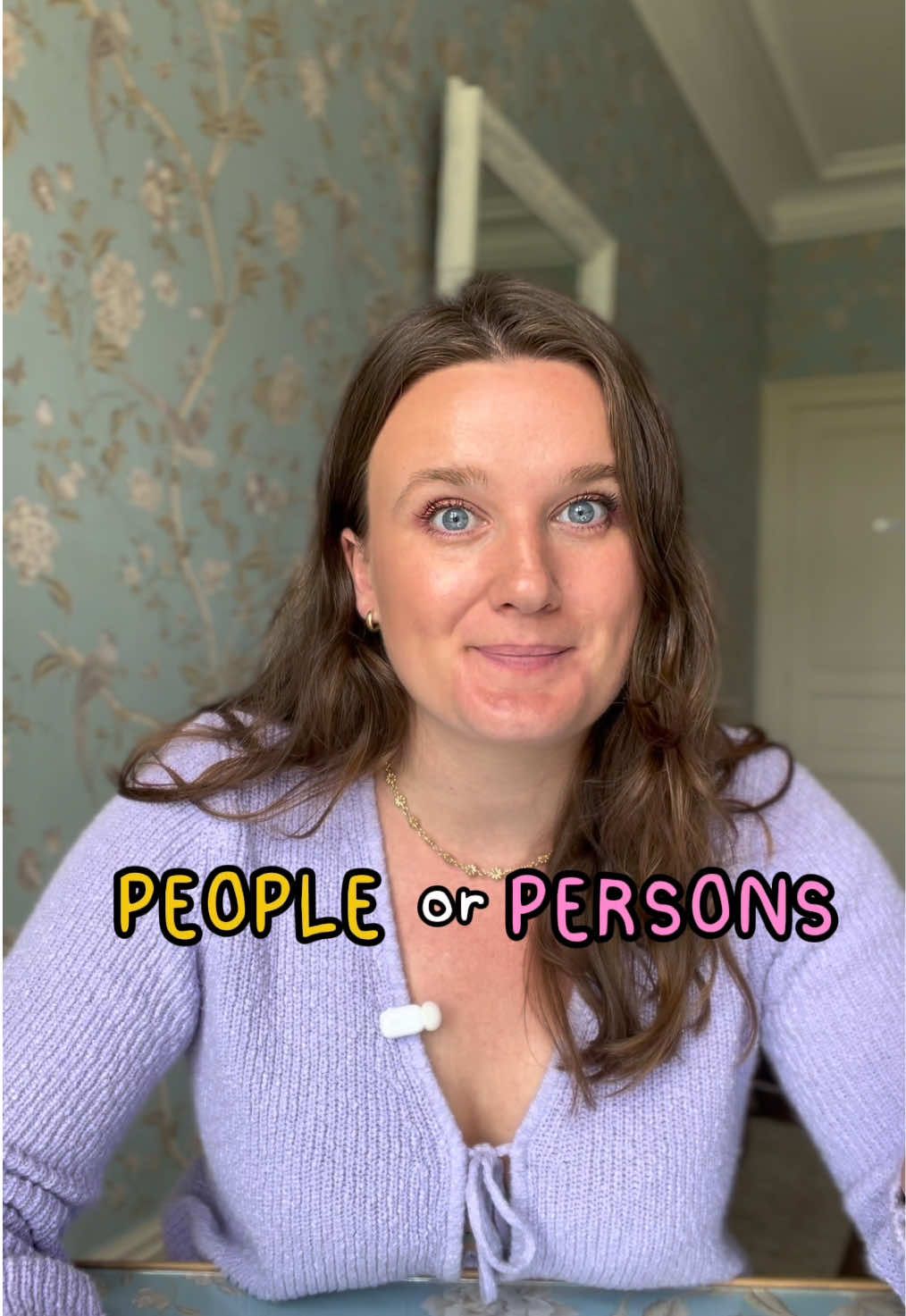 Follow me to keep improving your English every day! ♡ If you like the way I teach, click the link in my bio for my British Pronunciation Course! 🇬🇧 I teach my accent :) Did you know the difference between people and person in English?  #englishgrammar #grammarlesson #learnenglish #english #speakenglish #englishteacher #britishaccent #britishenglishteacher 