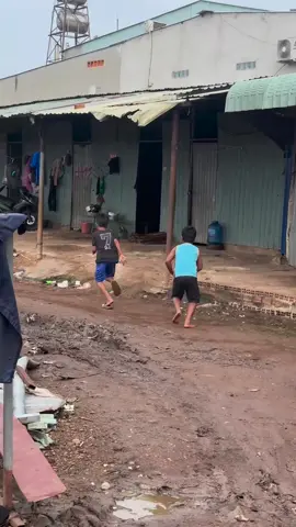 Ngày múc nhau 10 trận vẫn chơi với nhau #😂 #😂😂😂 #haihuoc #funny #funnytiktok #funnyvideo #funnyvideos #cuoimoingay #capcut #xuhuong #fyp #pet #cat #dog 