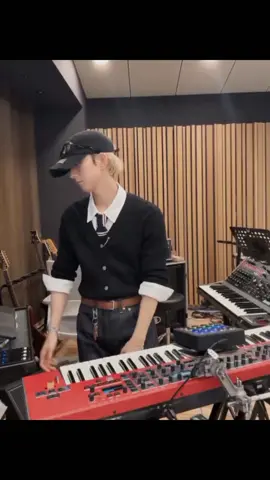 apa ga langsung hello this is jyp kalo gini nih, ROBOHHHH #xdinaryheroes #kband #ode #soundhoreg #mantab #fyp #foryou 