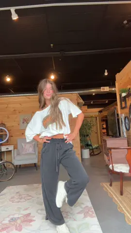 Comfy fit:) #fypage #fypシ #foryourpage #viral #summeroutfitinspo #summeroutfit #summerfits 