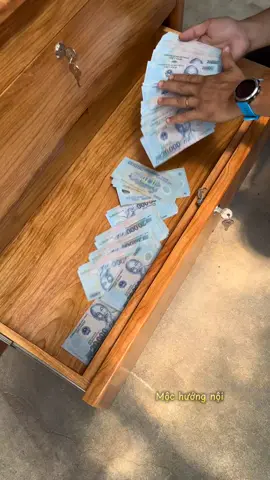 Mẹo mở hộc ẩn với 2 nam châm hít #mochuongnoi #noithatthongminh #tubimat #hocbimat #shorts #trending #viral #fyp 