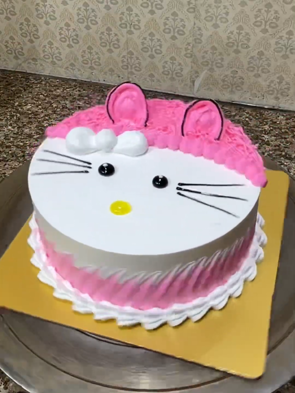 How To Make Kitty Face Cake#viral_video #birthday #tik_tok #cake #design #cakedecorating 