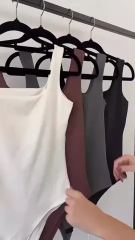 CLIQUE NA SACOLINHA LARANJA ACIMA ☝🏻🛍️ 👗✨ Kit 3 Body Feminino Suplex Forrado – Estilo, conforto e praticidade no seu guarda-roupa! Perfeito para montar vários looks com apenas um kit! 💖 ✅ Tecido suplex de qualidade ✅ Decote quadrado elegante ✅ Alça larga, ideal para o dia a dia ✅ Forrado e confortável ✅ Modela o corpo com leveza 👙 Trio perfeito pra quem ama estar estilosa sem esforço! 💰 A partir de R$42,99 DEUS ACIMA DE TUDO  🔥 Looks prontos, estilosos e práticos para arrasar no verão! #tiktok #body #foryoupage #foryou #fyp #fypシ #tiktokshop 