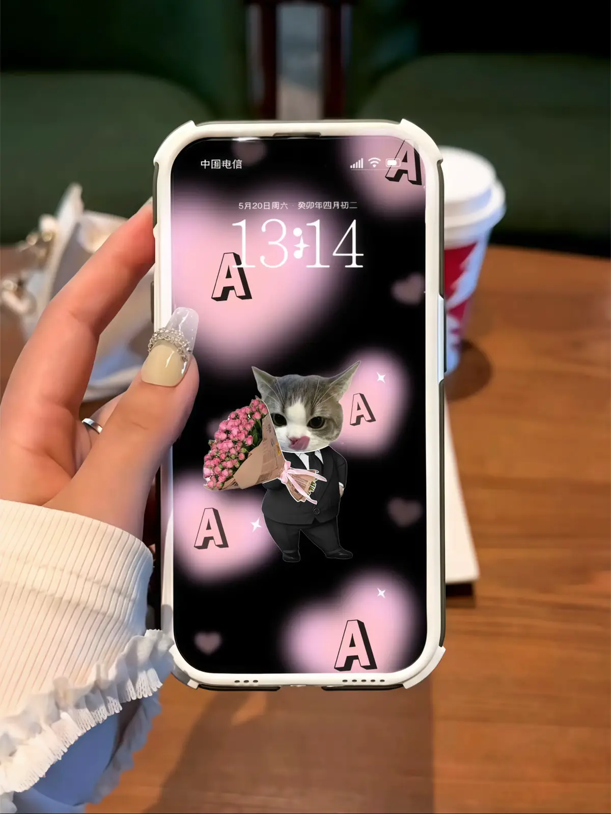 #phonewallpaper #aestheticwallpapers #wallpaper #quenai55 #lettersbyquenai   