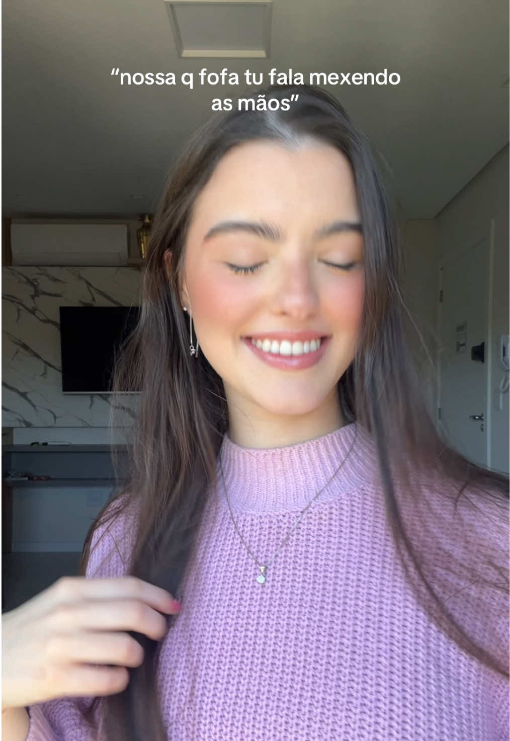 nós mulheres q falamos com as mãos 