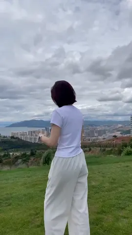 听了风的话，去了有风的地方,🍃📍云想山 #fyp #foryou #foryoupage #fyppppppppppppppppppppppp #fypage #windy #dali #yunan #大理 #云南 #云想山 #travel #旅行 #outfit #OOTD #outfitoftheday #croptop #tops #tshirt #whitetops #ladiesfashion #fashion #fashiontiktok #lady #ladies #muji #mujifashion #mujistyle #simple #simpleoutfit #simpleoutfits #casual #casualoutfit #casualoutfits #vacations #windyday #sunnyday #summeroutfit #女装 #uniqlo #eyouth #eyouthofficial 