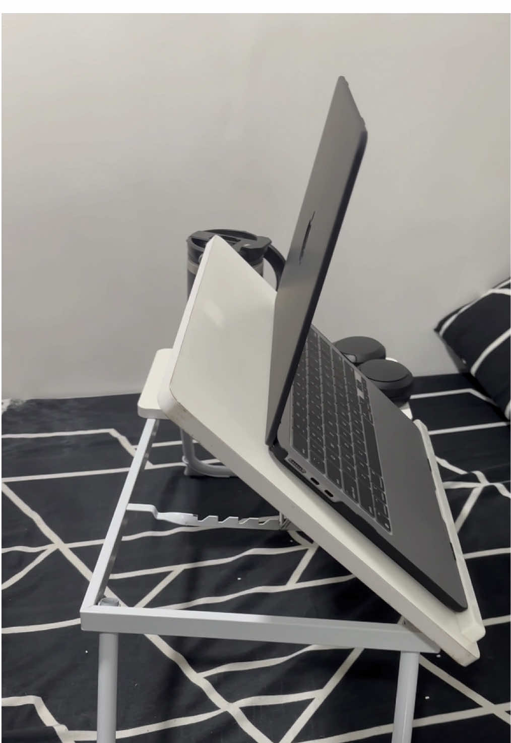 adjustable laptop table  #table #desk #foldabletable #foldabledesk #adjustable #adjustabletable #adjustabledesk #aestheticfinds #teamputi #teamwhite #wfh #wfhfinds #wfhessentials #bedtable #laptopdesk #laptoptable #fyp 
