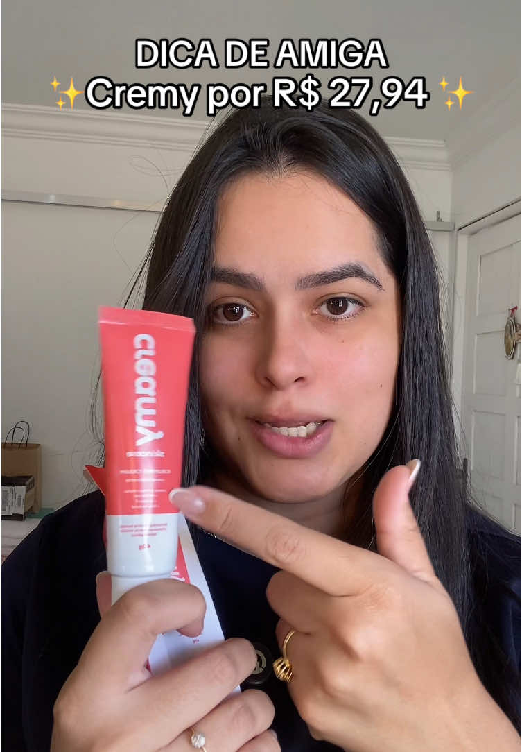 Dica de amiga ✨ se você tem uma pele irritada, com dermatite, com rosácea, esse produto é perfeito pra você. Se quiser adquirir é só clicar no carrinho #calmingcream #creme #creamy #skincare 