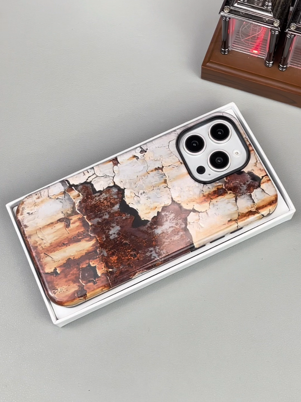 This rusty phone case is so realistic and cool❤️‍🔥❤️‍🔥❤️‍🔥#tiktokshop #phonecase #tiktoksummersale #iphonecase #iphone16 #iphone16promax #iphone15promax #iphone15 #rusty 