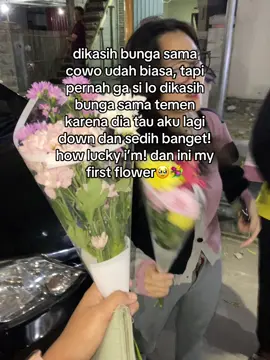 semoga mereka masuk surga🥹 semoga mereka selalu dikelilingi hal hal baik! terimakasi sayangku cintaku🫶🏻 @cipey ࿐⋆ @Cocohazelnut #fyp #flowers #pertemanan #bestfriend #lucky #viral 