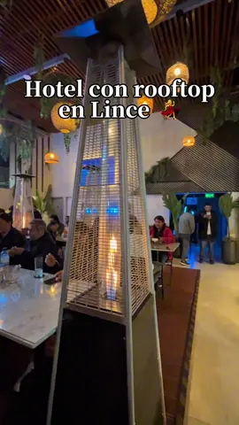 Nos fuimos a un rooftop en Lince 🤭 súper bonito y aesthetic. Reseña completa obviamente: comida, bebidas y suite ✨Kai Killari✨  #limaperu #peru #parejas #planes #novios #recomendacion #telosrecomiendo #planes #cita #cenaromantica 