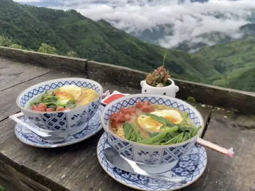 Thưởng thức “bát mì triệu đô”- nơi chữa lành mọi vết thương ☁️⛅️ #taxua #dinhgio #travel #trip #fyp 