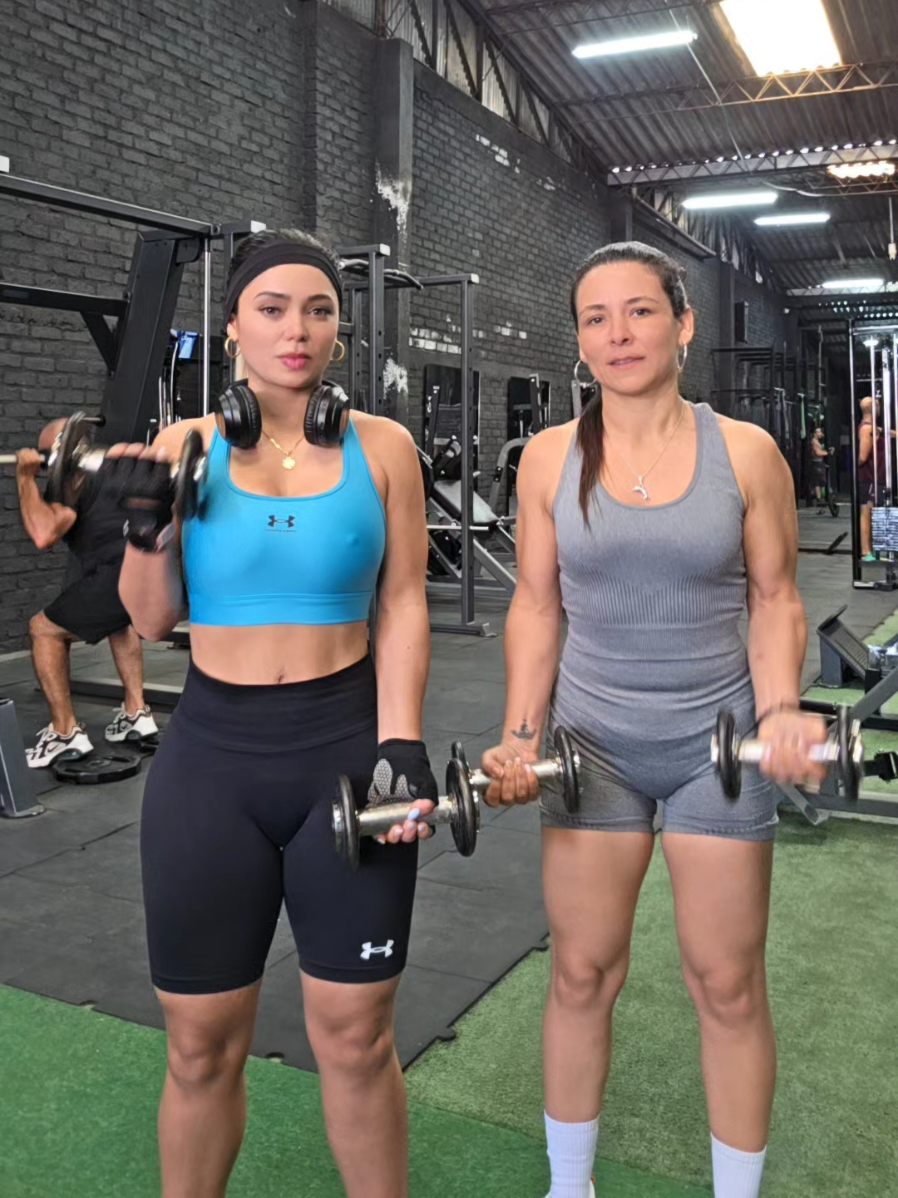 como perder 500 calorías en 3 segundo 🤪 @jennyosorio335  #gym #GymTok #gymmotivation #gymrat #gymhumor 