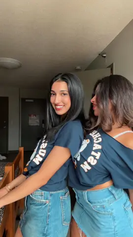 🥸 crawl #chicago #ihadamustacheinmiddleschool 