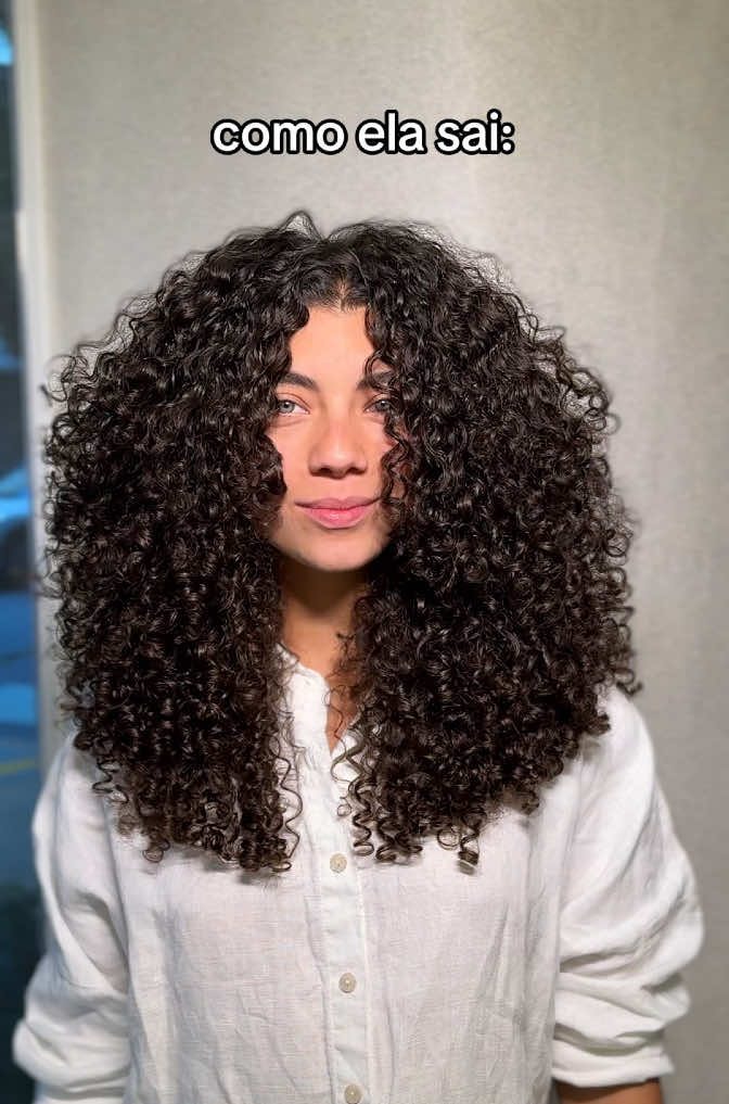 aquele antes e depois impecável! quer viver essa experiência? agende seu horário no Miara ✨  #cabelosnaturais #cachos #cacheadas #salaodebeleza #riodejaneiro 