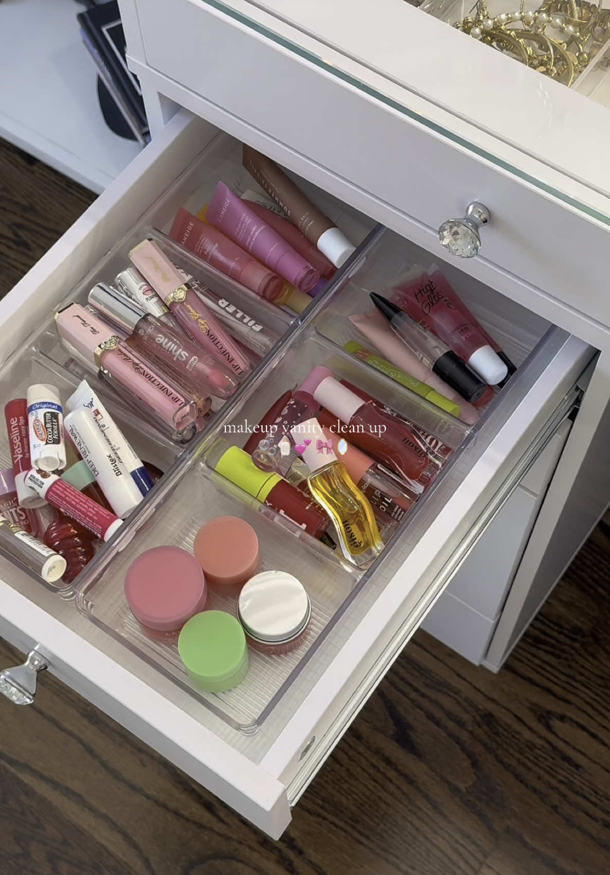 halfway there but already so satisfying 🫧🧴💕 🎀🪞 #makeup #explore #foryoupage 