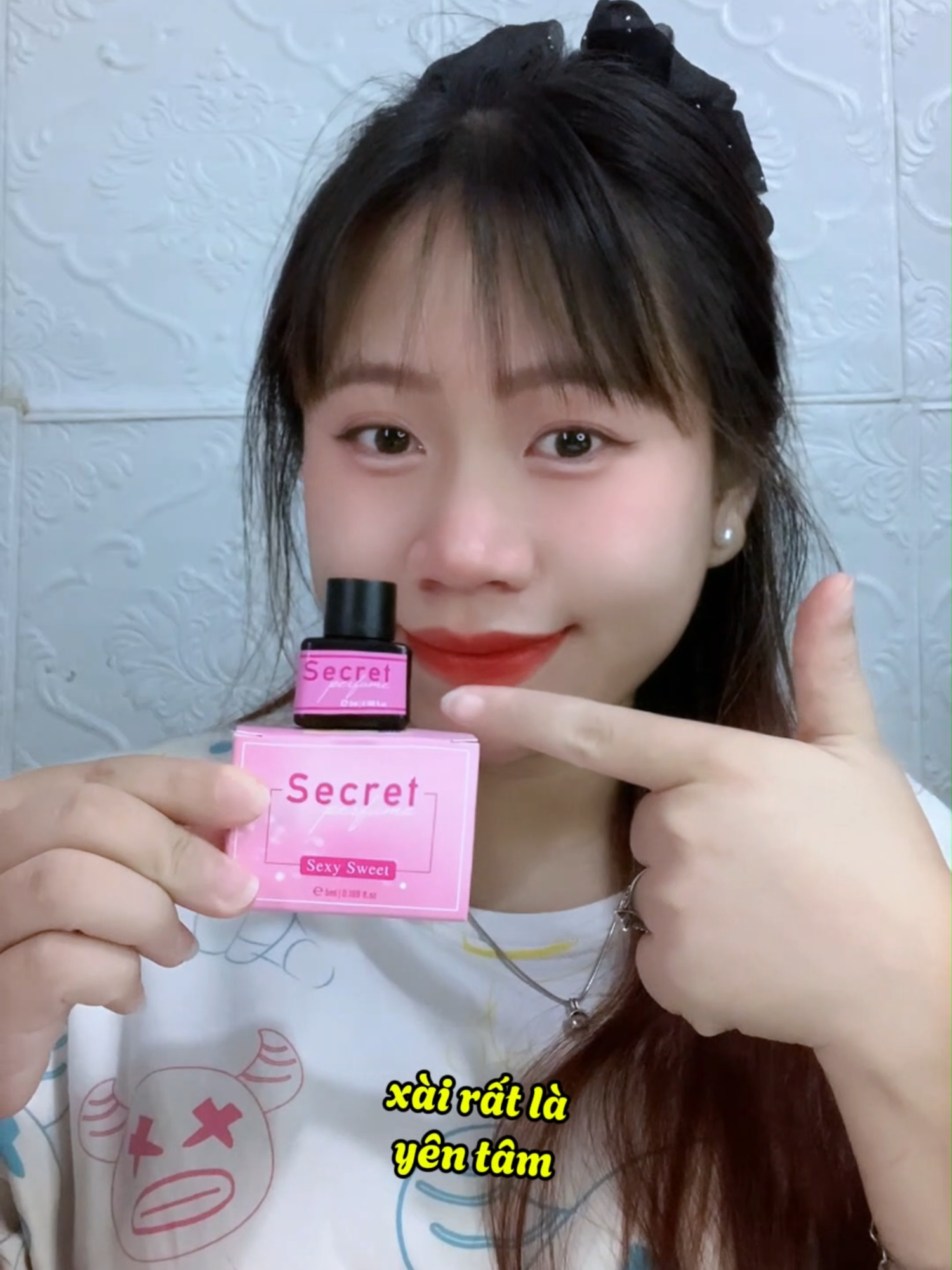 Thơm body thôi chưa đủ... thơm cả “chỗ bí mật” mới là đỉnh 🩷 Secret Sexy Sweet – nhỏ 1 giọt, thơm cả ngày! #nuochoavungkin #secretsexysweet #phunuquyenru #midibeauty #lamdep #nhinhireview #NguyenThiYenNhi #reviewchanthuc