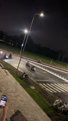 Giờ các quan đi tuần.#giaitritiktok #haiduong34🇻🇳 #xhuong 