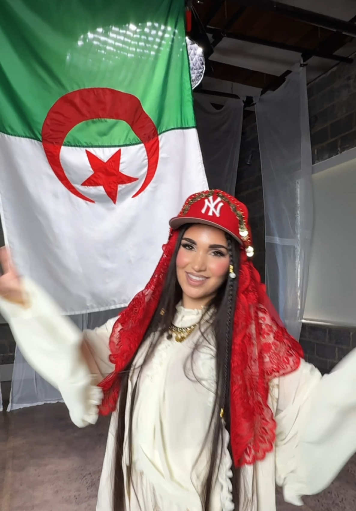 Did you watch the “BOYS” music video yet? Shout out to Algeria for one of my favorite Melody’s ♥️🇩🇿