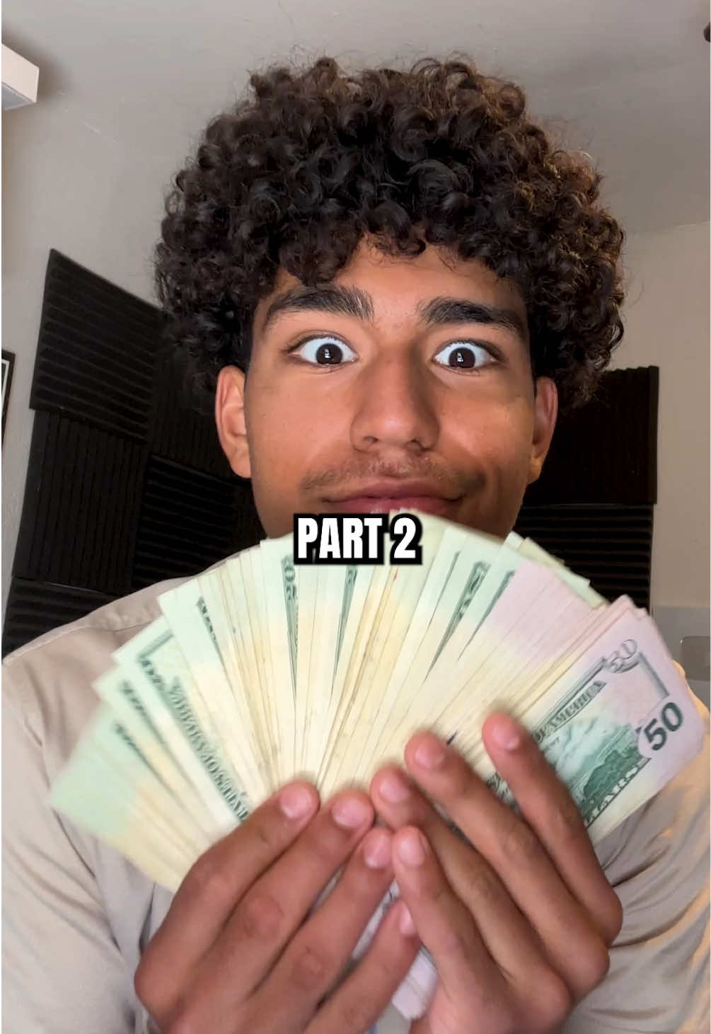 Im Making more money than my Teachers Selling Snacks | P2  Well i didnt go to college even with my Perfect Grades, honor roll and multi sport athlete,  i Chose the Entrepneur jounrey over school😼🎲 But i couldnt sell snacks in school anymroe bc i graduated  so i started my very own vending machine business First i Started with Used Machines but it was old and fustrating so i sold it and moved on to bigger and Better I Upgfraded to a Better Modern Combo Vending Machine and started a whole new journey  I Wanted to see how much money i can rack up with this Brand New Vending Machine Since its a Combo it can fit Drinks so thats a whole new market I Got the machien delivered and got to work to turn it profitable right away Here is my Journey on my Brand New Vending Machine Business as a 19 Year Old Operator  Do you think i can get rich selling snacks? This is our first months checkup and month 2 is coming soon even month 3🫣😏🙏😤 HashTags #viral #entrepreneur #vendingmachine #sidehustle #business #entrepreneur #sellingsnacks