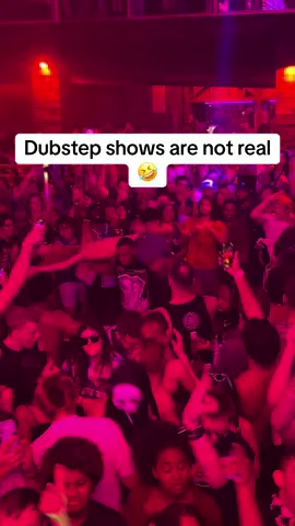 I love this scene 😭 #fyp #edm #dubstep #rave #jet2holidays #viral 