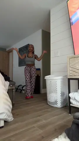 Did you find the mop? #prettygirls #fyp #itsyahgurlmissd #draftclearing #influencer 