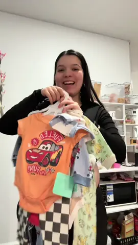 amigas sigan a mi novio en su tik tok!! @clss #parati #USA #fyp #viral #viraltiktokvideos #maternidad #venezuela #pregnantlife💖   