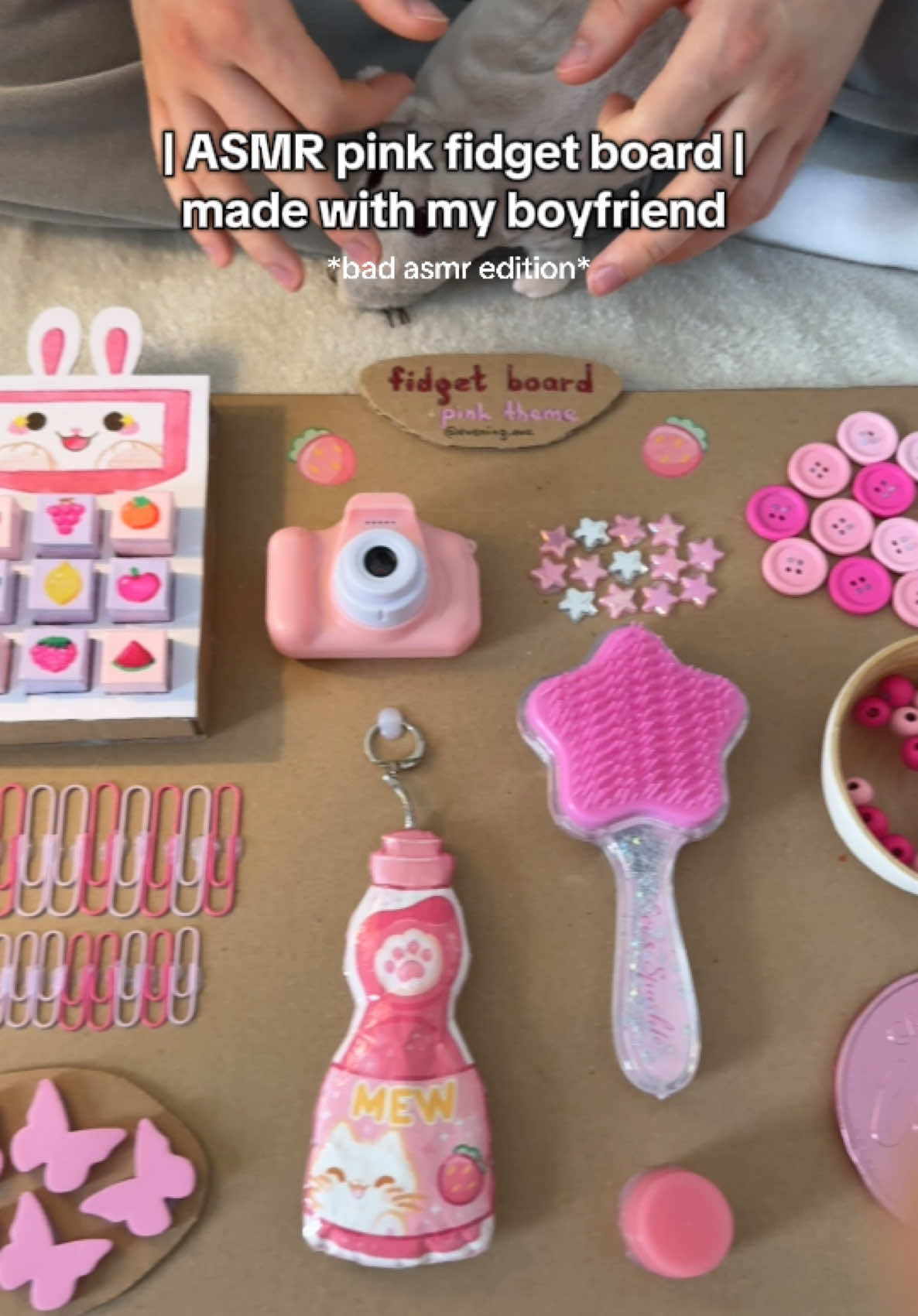 what color is next?🎀 #fidgetboard #lowqualityasmr #badasmr #asmrforsleep #lofiasmr #boyfriendasmr #fastasmr 