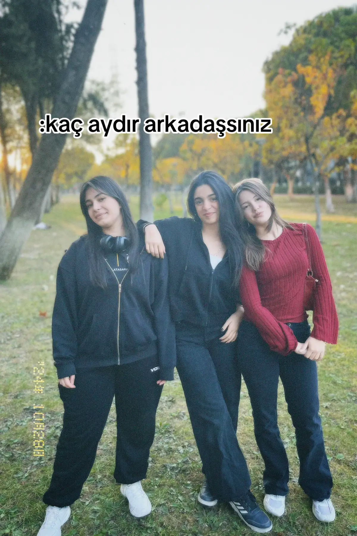 Bi kızda görmüştümm#fyp #keşfet @eminemia @ecriin #keşfet #geçmiş #fypp 