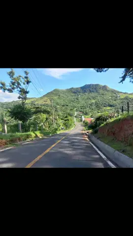 💥🍃#Coclé #lapintada  #piedrasgordas #hermosopaisaje #nenitovargas  #juventudtipiquera 