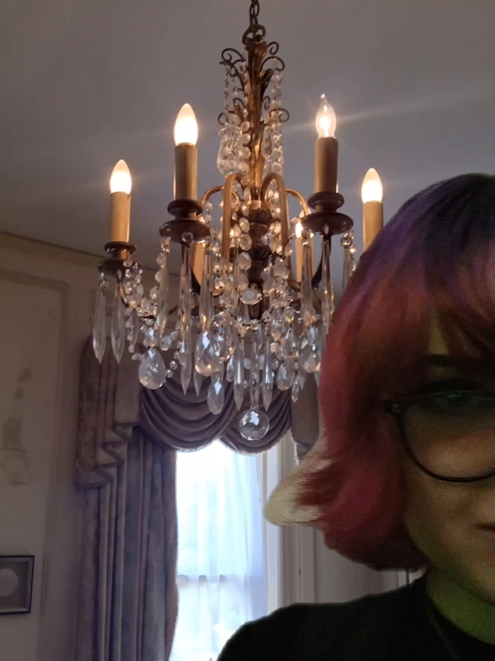 I LOVE COOL LIGHT FIXTURES!!! #victorianhouse #oldhouse #lightfixtures #fyp #foryou #foryoupage 