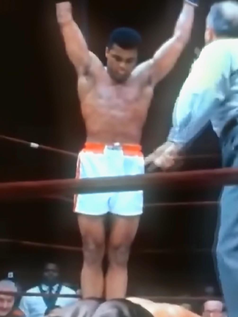 Muhammad Ali#boxing #Muhammad#Ali#MuhammadAli#epic#legend#👑 #🥊 #fyp 