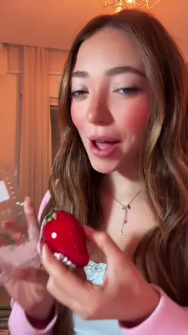 Hmm cacau virou hmm caramelooo hahahahah o vídeo do chocolate tá diferente: #chocolate 