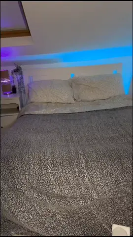 Projetor Wi-fi lançamento Portátil com Android HDMI Smart Cinema H300 4k HD#cinema #filmes #series 