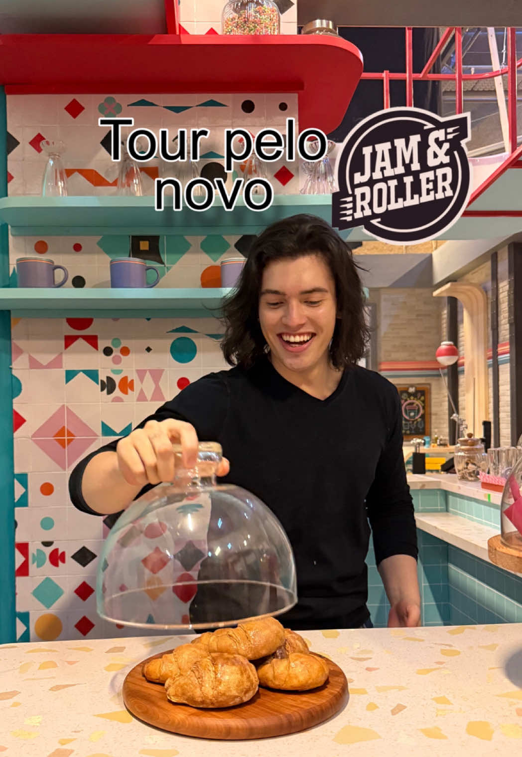 Tour pelo #jamandroller com a maravilhosa @La negra Blanca 🥹! Querem a parte 2 mostrando os segredos da pista ? 🤩 #souluna #soyluna #Soyluna4 