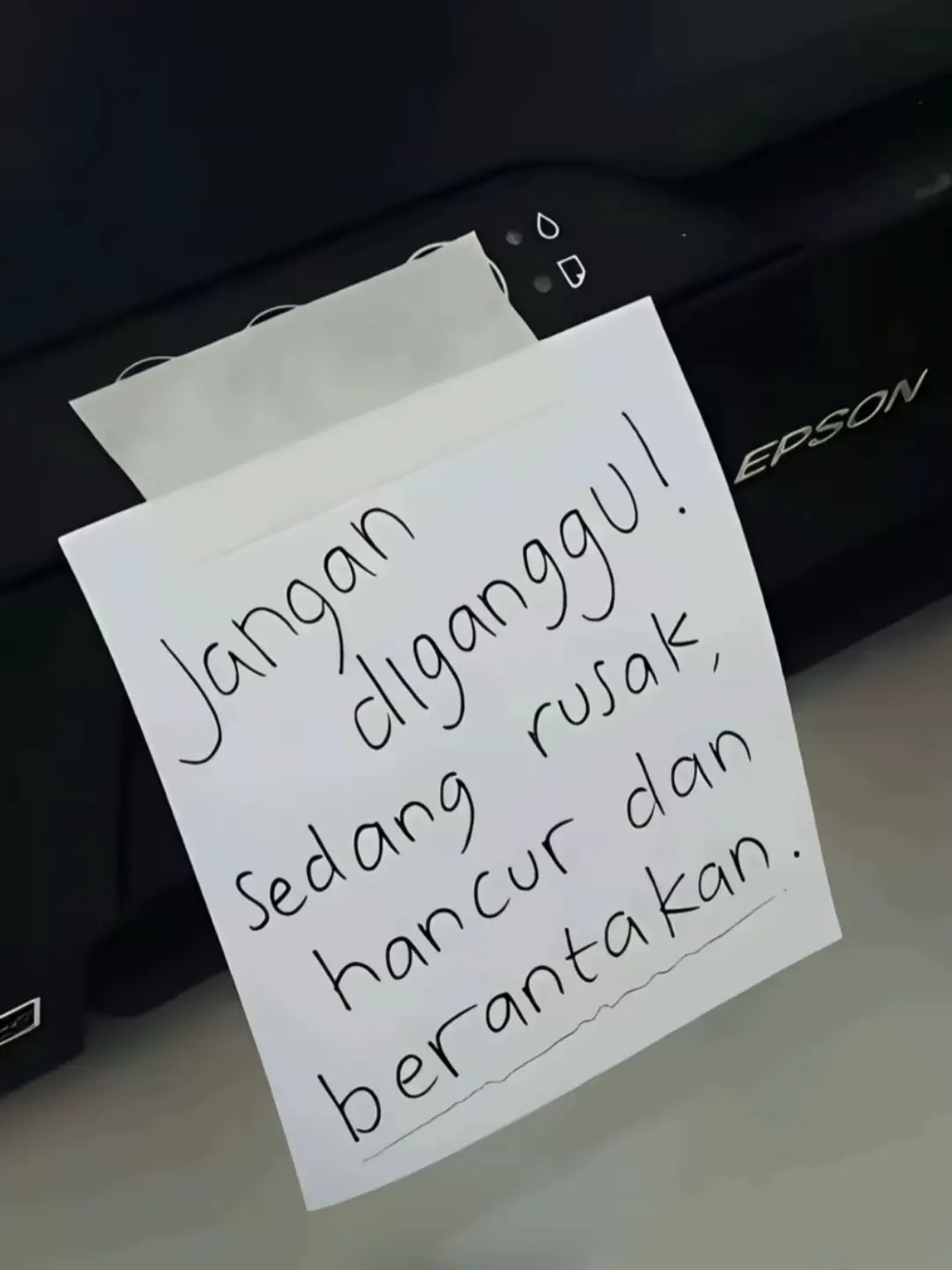 yang mau cari iphone  atau mau jual iphonenya boleh cek dan kepoin instagram kita @igoy.phone #fyp #foryou #iphone #bekasi 