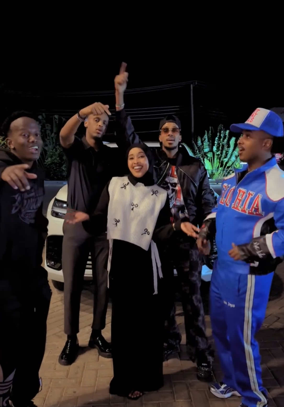 @Boqorada stelka Thank You Walal Casuumadaada Quruxda Badan🙏 