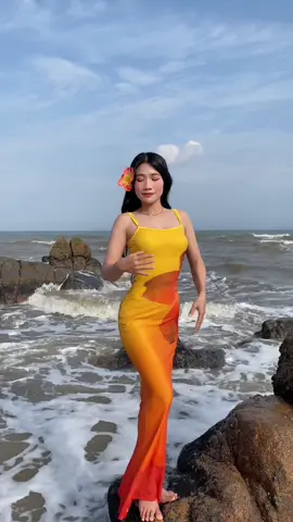 “Lãng mạn thuộc về biển Dịu hiền thuộc về em “..#NhàCủaBiển #chothuêđồvũngtàu #chuphinhdienthoai #hồtràm #bìnhchâu #xuyênmộc #vũngtau #xuhuong 