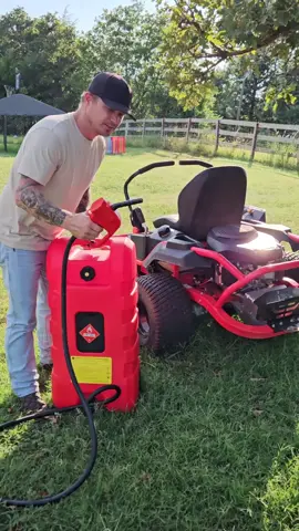 #fuelcaddy #garagemusthaves #garagetools #fyp #giftideas #giftsforhim #giftsforher #gascan #gas #mowing #farm #farmlife #garavee #musthaves 