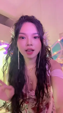 Butterfly wings with fairy lights 🧚 #fairy #fairytail #fairywings #butterflies #butterflywings #costumes 