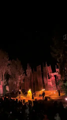 Sal Priadi….Tadi malam di Jazz Gunung Bromo pecah banget #jazz#jazzbromo#jazzbromo2025#bromo#bromotenggersemeru 