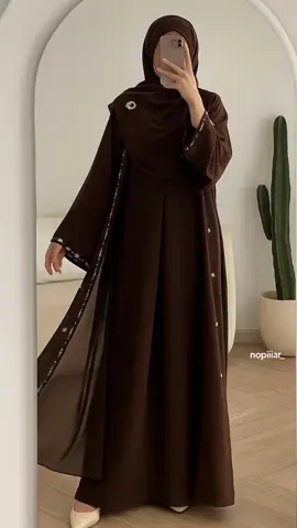 abaya sebagus ini harganya jadi 100ribuan ajaaa?! mending buruan cekout dehh sekarang! #outfitmuslimah #ootdhijabstyle #abayastyle #gajiansale #belilokal #wibgajian 