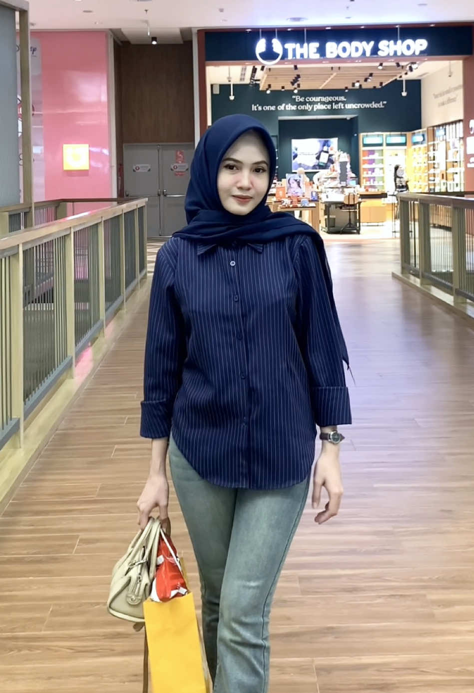 #ootdhijabstyle #OOTD #ootdfashion #ootdinspo #ootdhijab #outfitinspiration #outfits 
