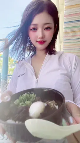 名古屋名物のどて煮丼