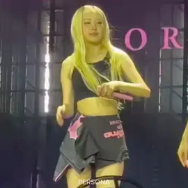 rosé dancing to earthquake #BLACKPINK_DEADLINE #DEADLINETOUR_NEWYORK #rosé #roses_are_rosie #roseblackpink #viral #xuhuongtiktok 